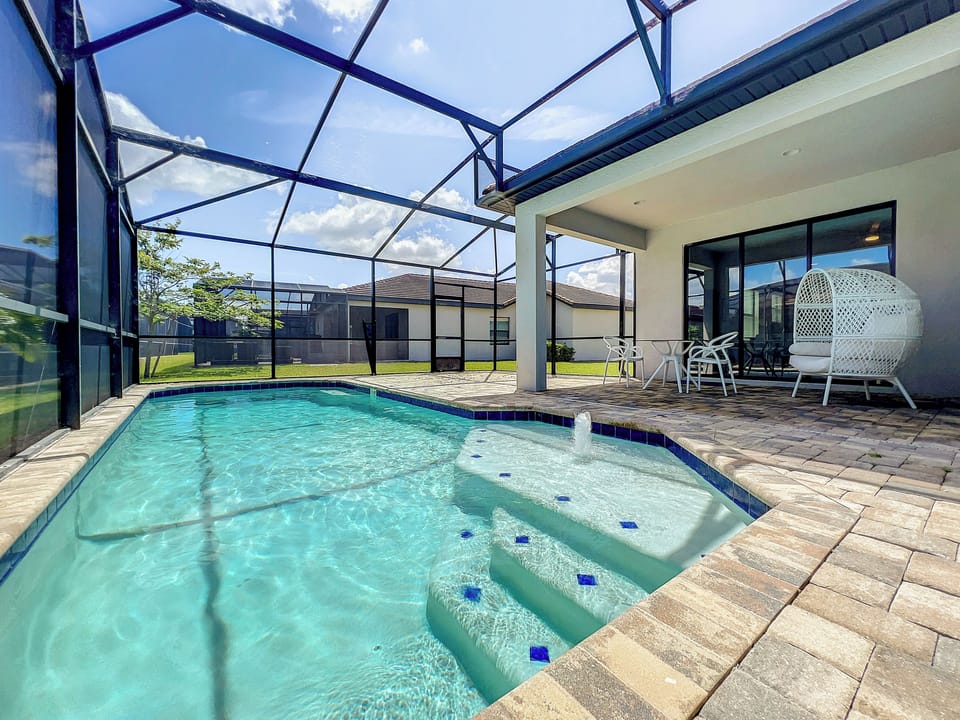 Private pool and patio