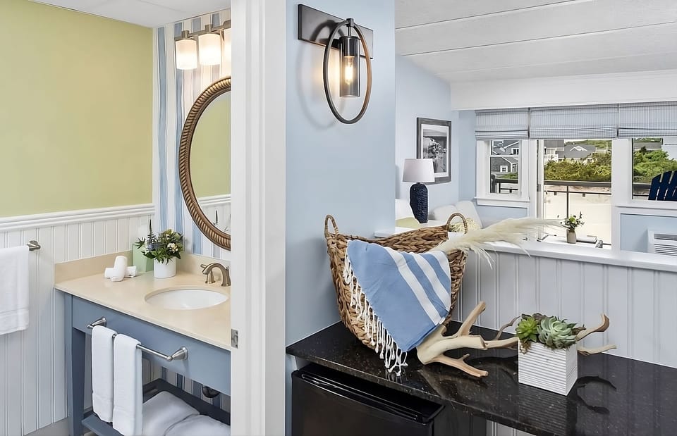 Get ready with ease at the clean, coastal-chic vanity.