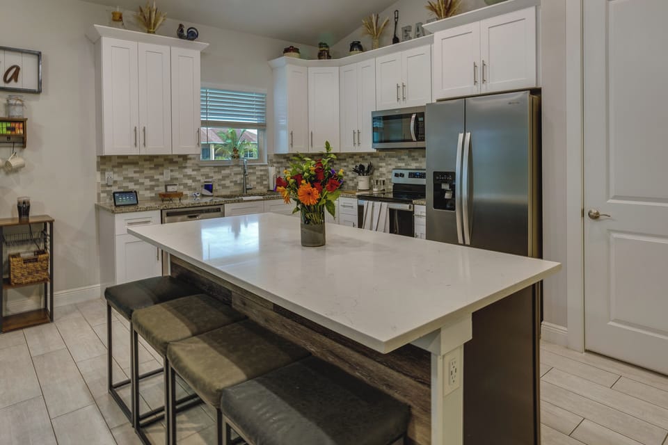 Kitchen | Basic Cooking Essentials | Dishwasher | Breakfast Bar