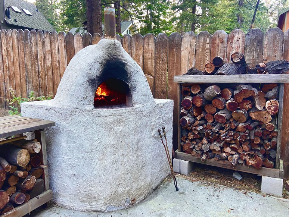 Wood fire pizza oven