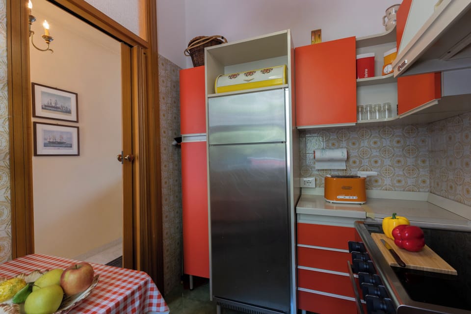 The kitchen with induction hob