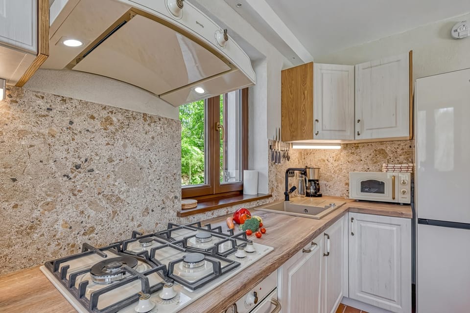 Kitchen and dining area