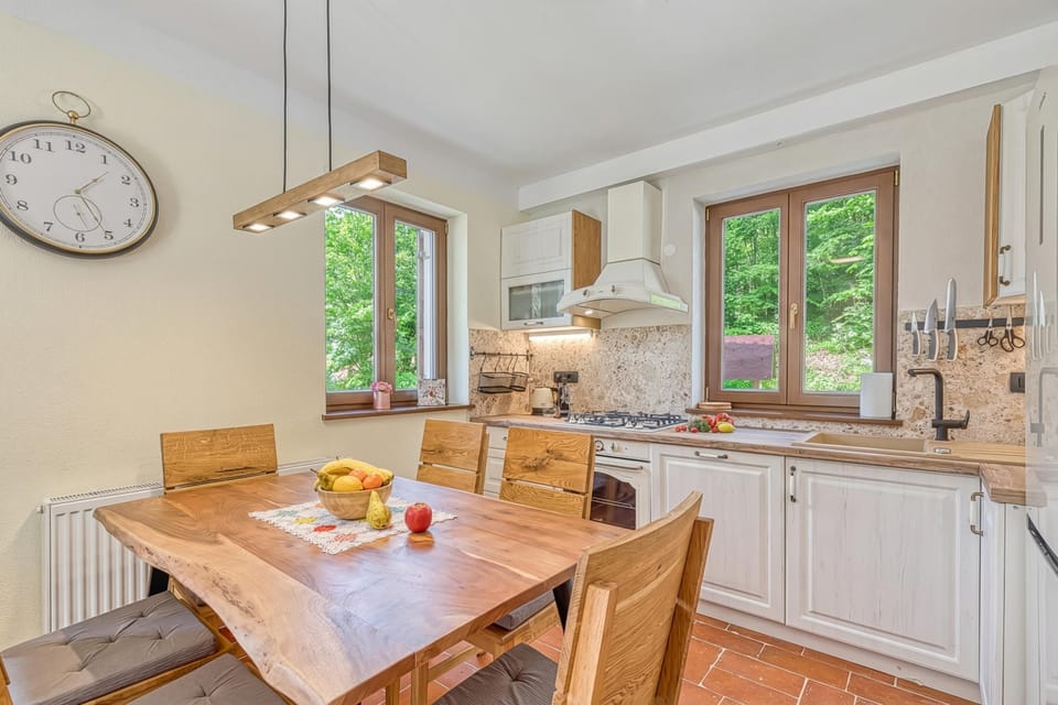 Kitchen and dining area