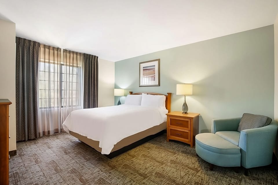 Unit with King size bed