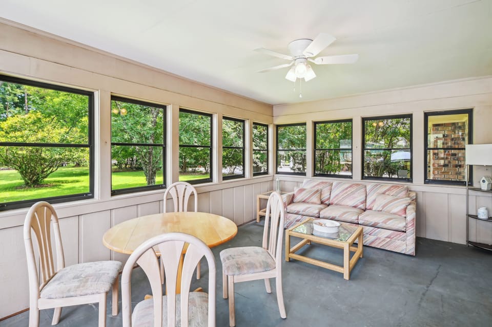 Sunroom | Game Room | Queen Sleeper Sofa