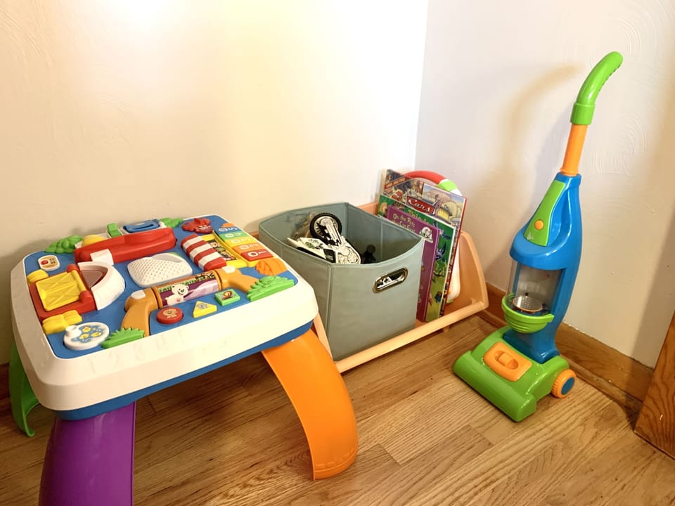 Toys available for kids!! :) 