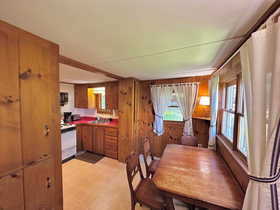 Kitchen/Dining