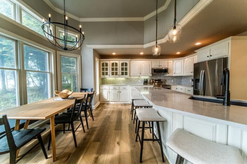 Dining area with bench seating, and ample countertop space. 