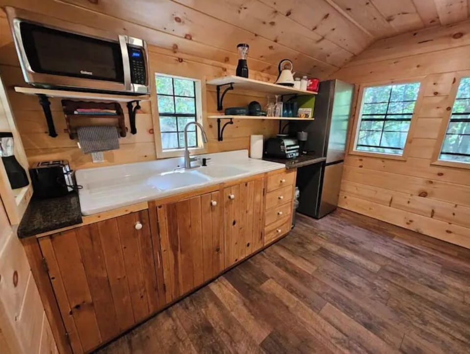 Your kitchenette with antique sink