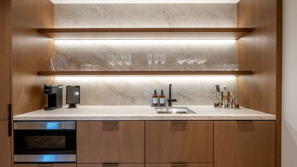 Lower Floor- Wet Bar