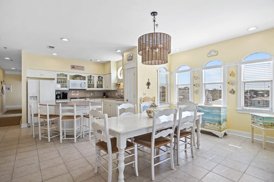 Santa Rosa Villas A401 - Dune Allen - Dining Area