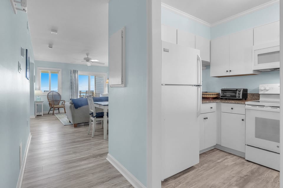 Hallway / Kitchen - Northwest
