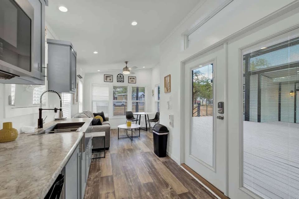 Heat up a snack or leftovers from your favorite restaurant in the kitchenette 