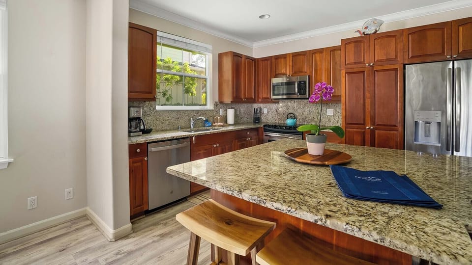 Nihilani at Princeville Resort #28B - Kitchen & Breakfast Bar - Parrish Kauai