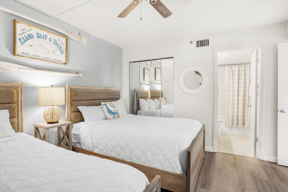 Guest bedroom suite
