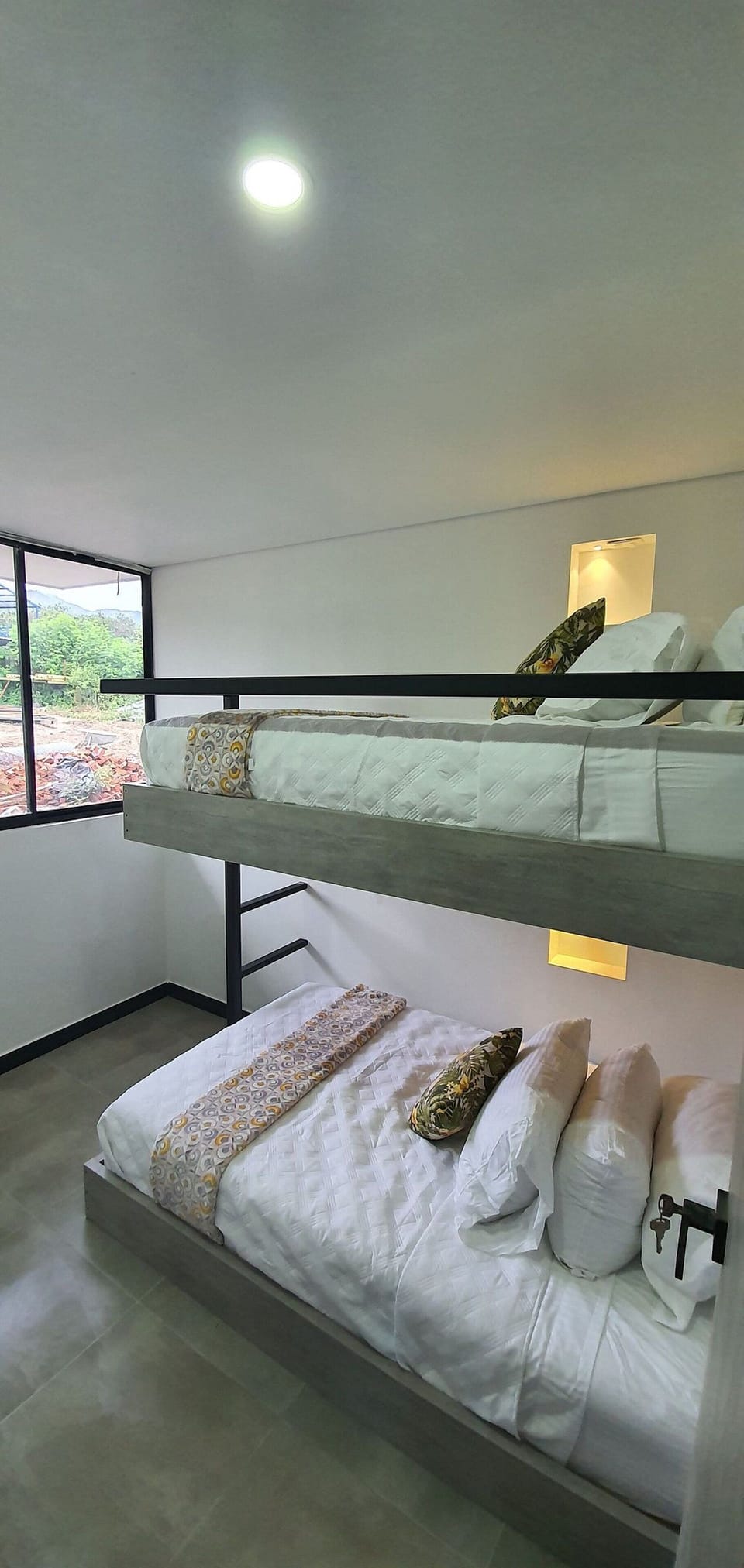 Bed,Photo of the whole room