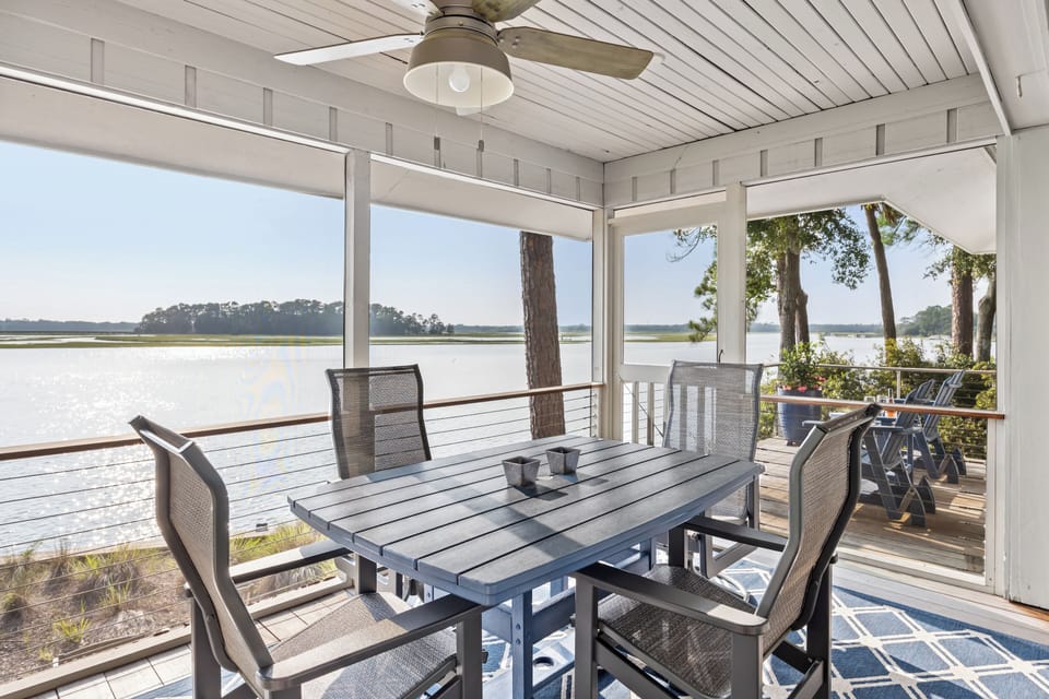 Enjoy the screened porch and coastal breeze!