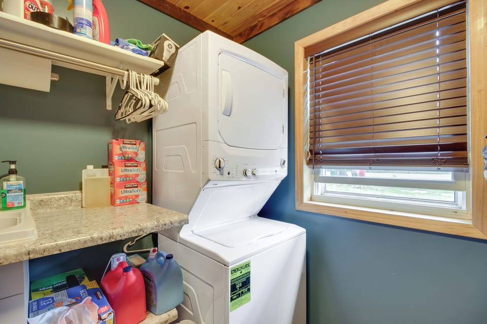Laundry Room | Detergent Provided