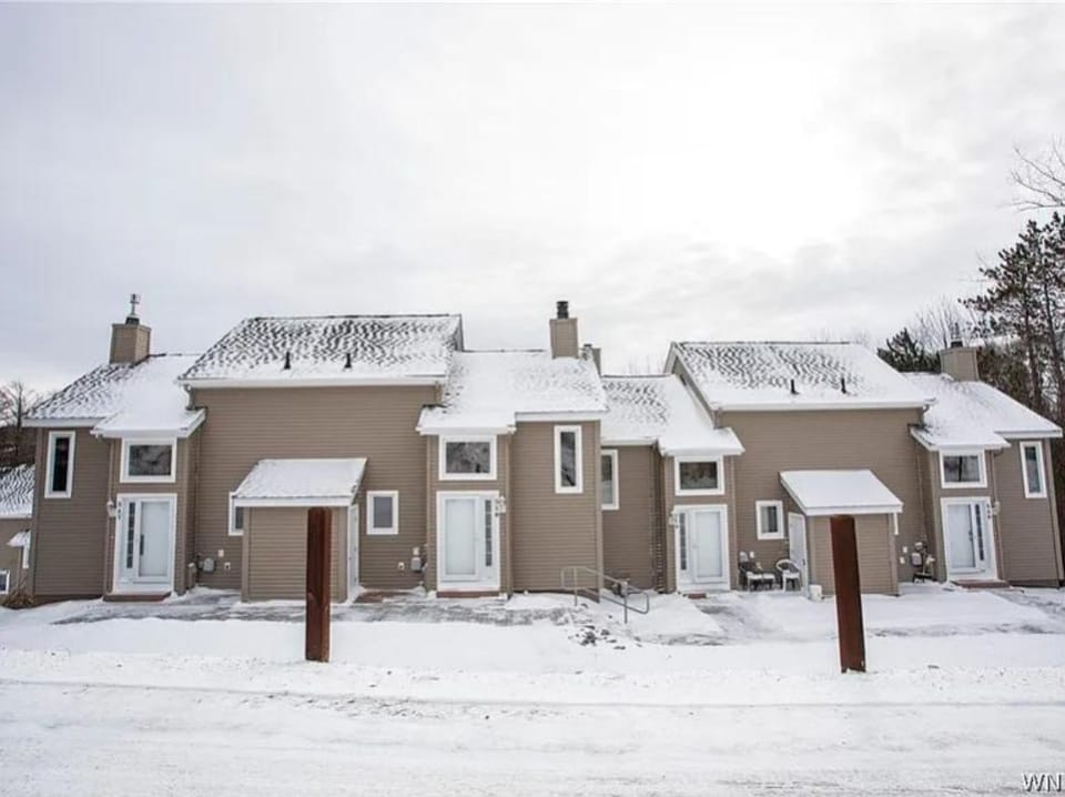 Welcome to your cozy condo getaway!