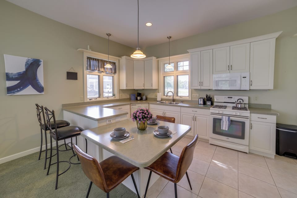 Dining Area & Kitchen | Cooking Basics