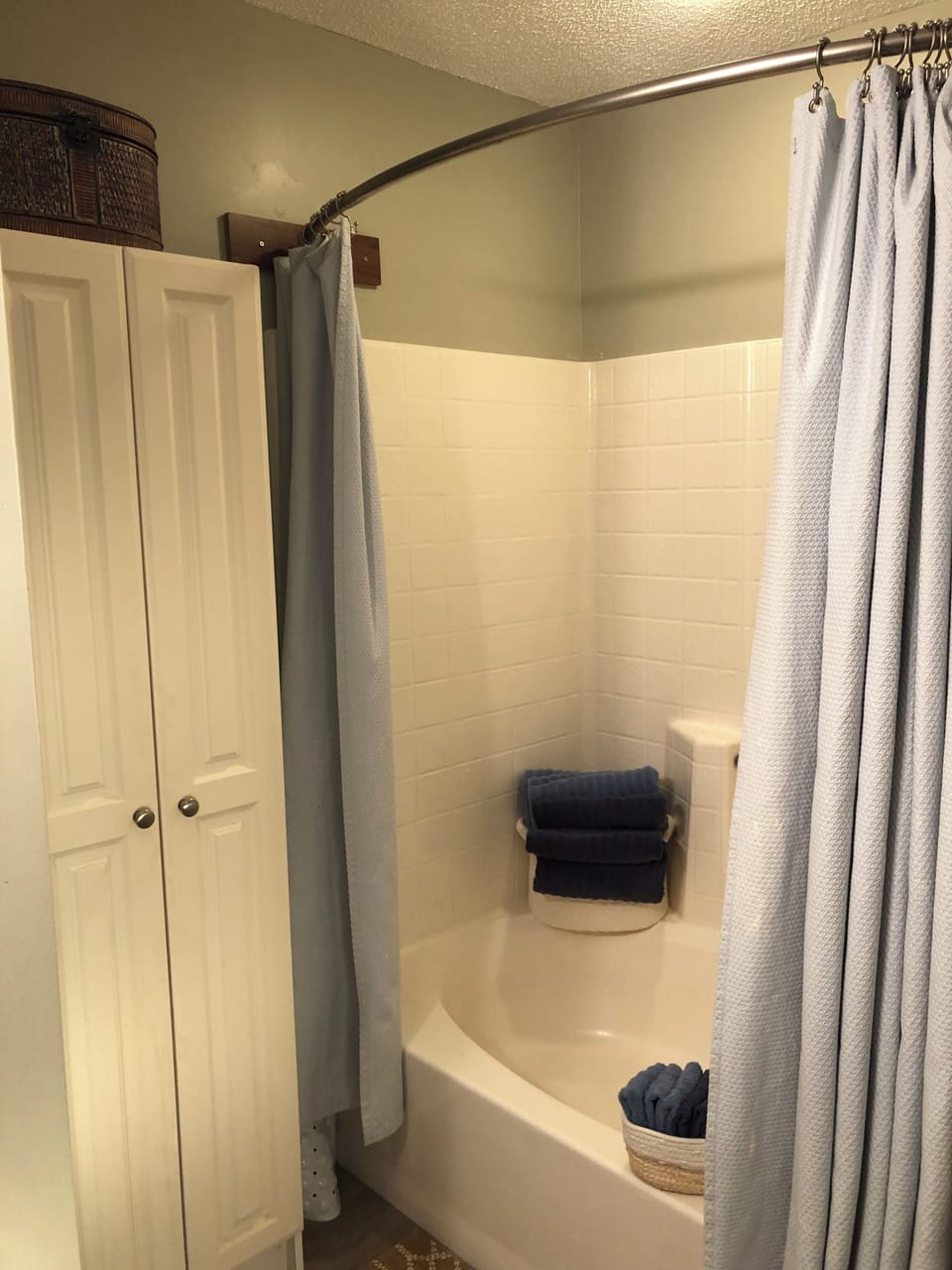 Spacious Master Bath, with Spa sized tub 