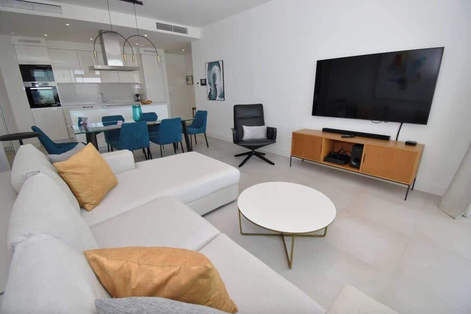 Lounge property management 