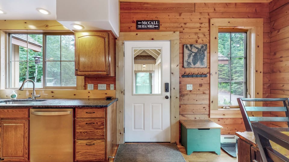 Exit to Hot Tub and Breezeway to the Garage