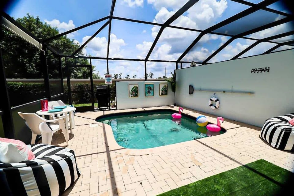 Lanai with private pool- screened in 
