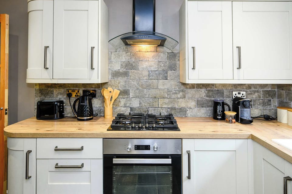 Well equipped kitchen