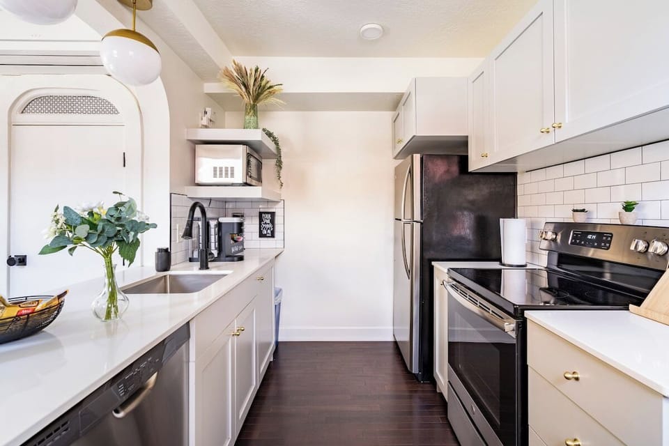 This fully equipped kitchen contains all the essentials you will need to feed your crew!