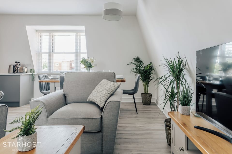 Plenty of plants add a pop of green to the mix