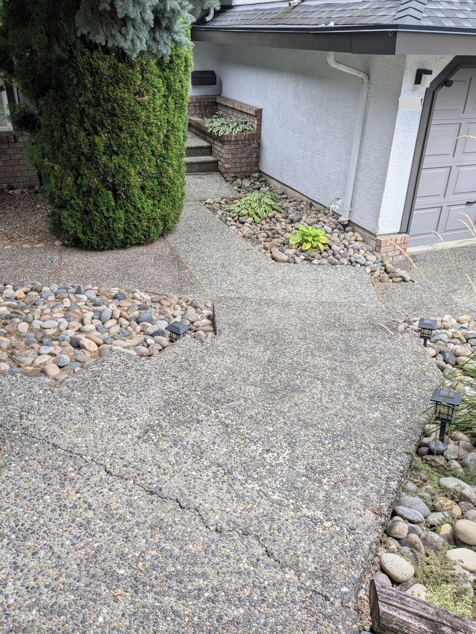 Front yard - stairs down to the suite