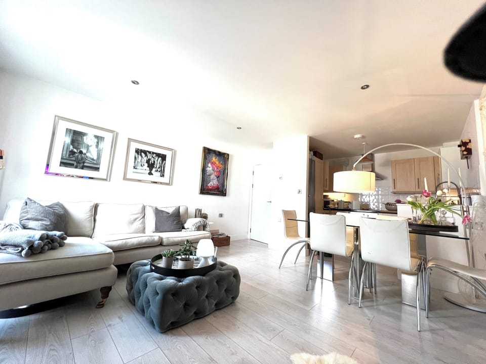 Living And Dining Area 