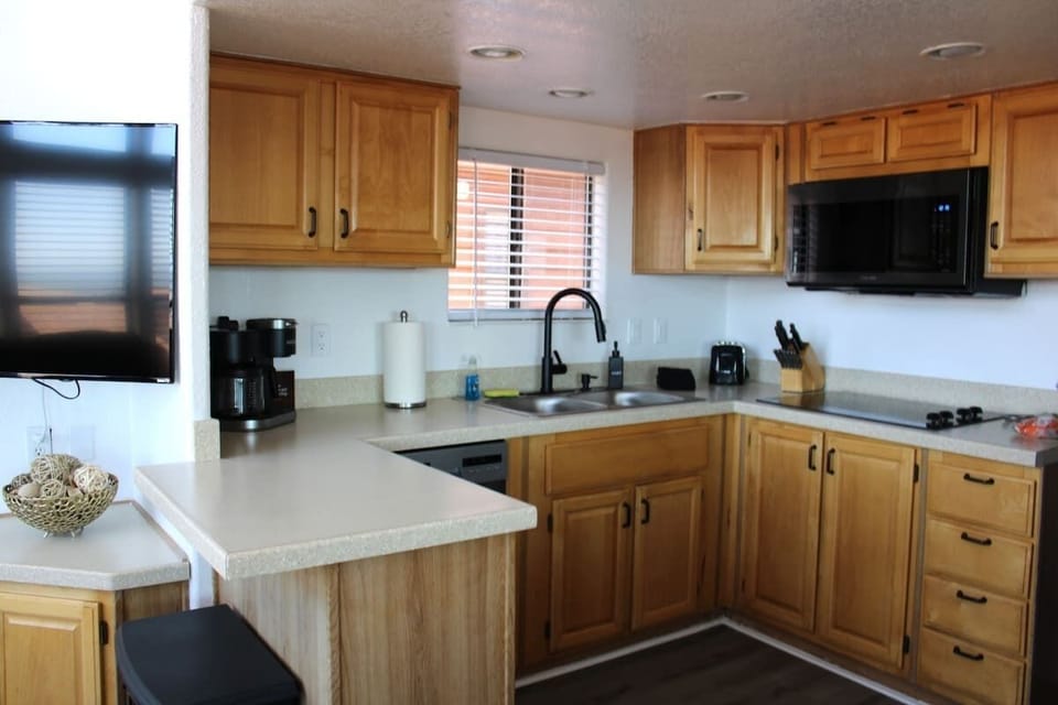 Fulll kitchen