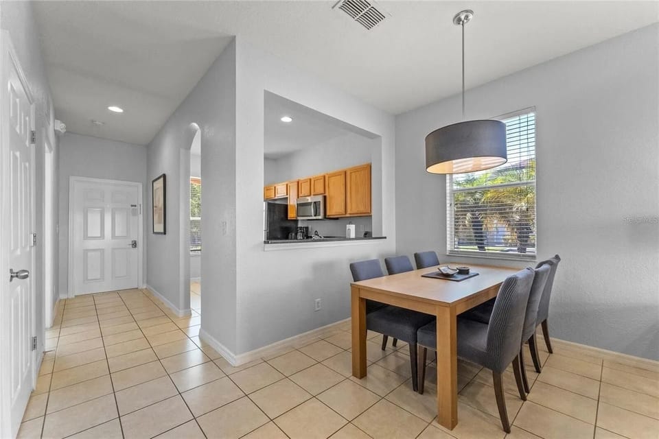 Dining area overlooking kitchen