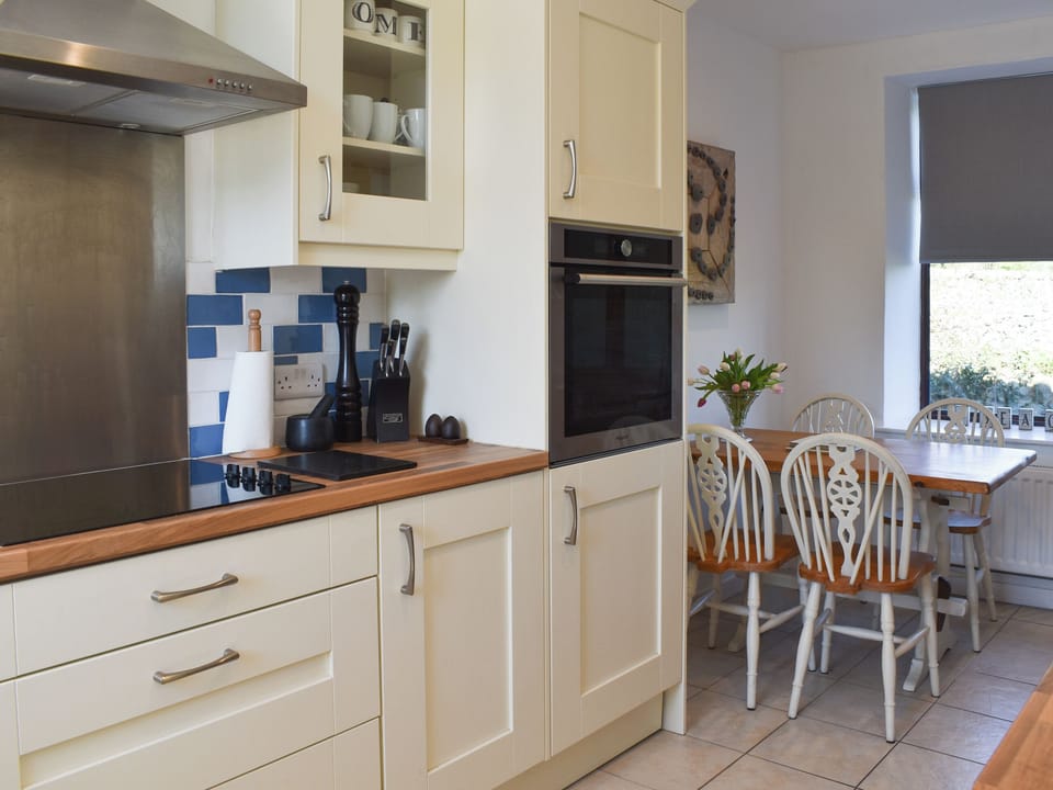 Kitchen/diner | Ty Newydd, Pontllyfni, near Caernarfon