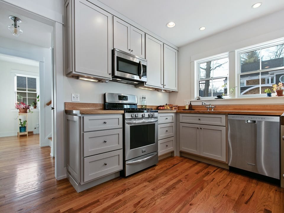 Kitchen with pull out drawer cabinets
