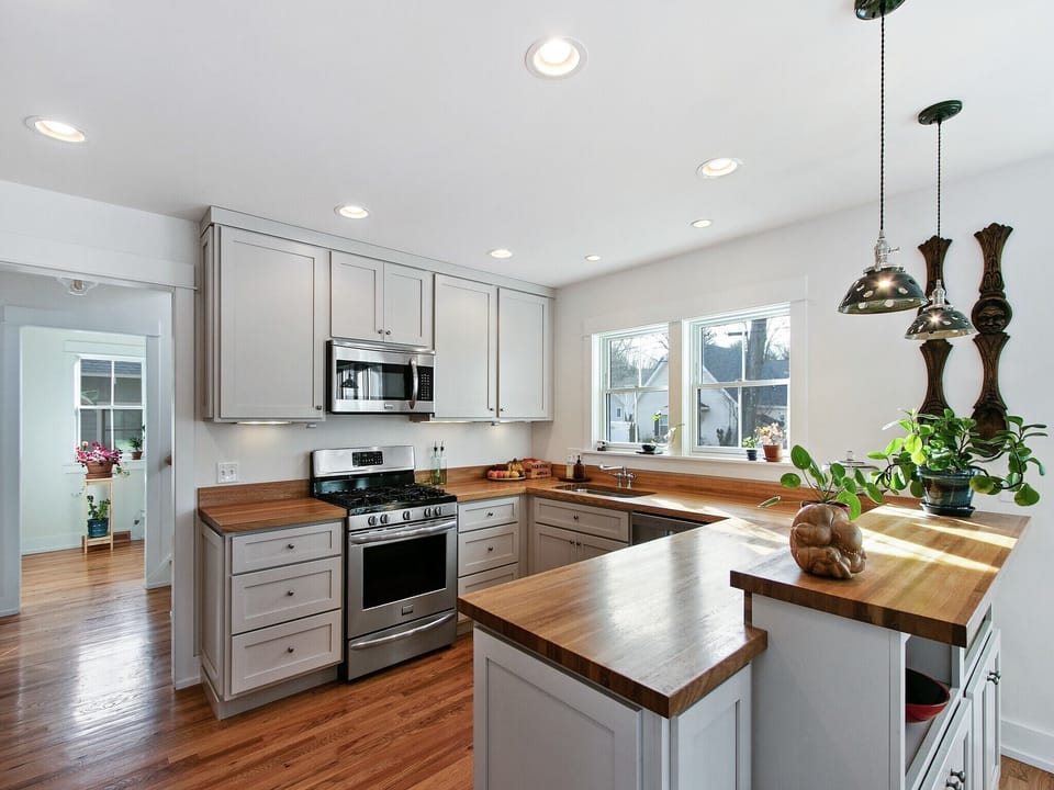 Kitchen with lots of counter space