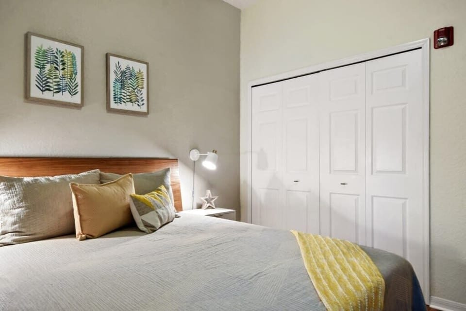 303 Lucaya Loop - 31.jpg