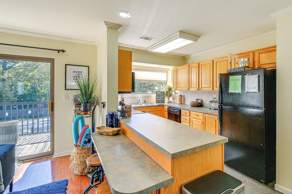 Kitchen | Ice Maker | Coffee Maker | Toaster | Cooking Basics