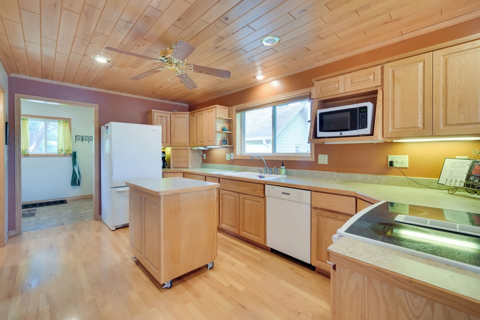 Kitchen | Drip Coffee Maker