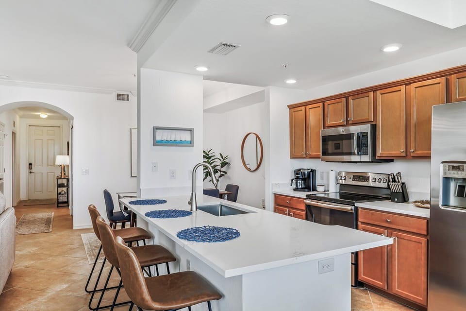 Large Kitchen Island, Seating for 3