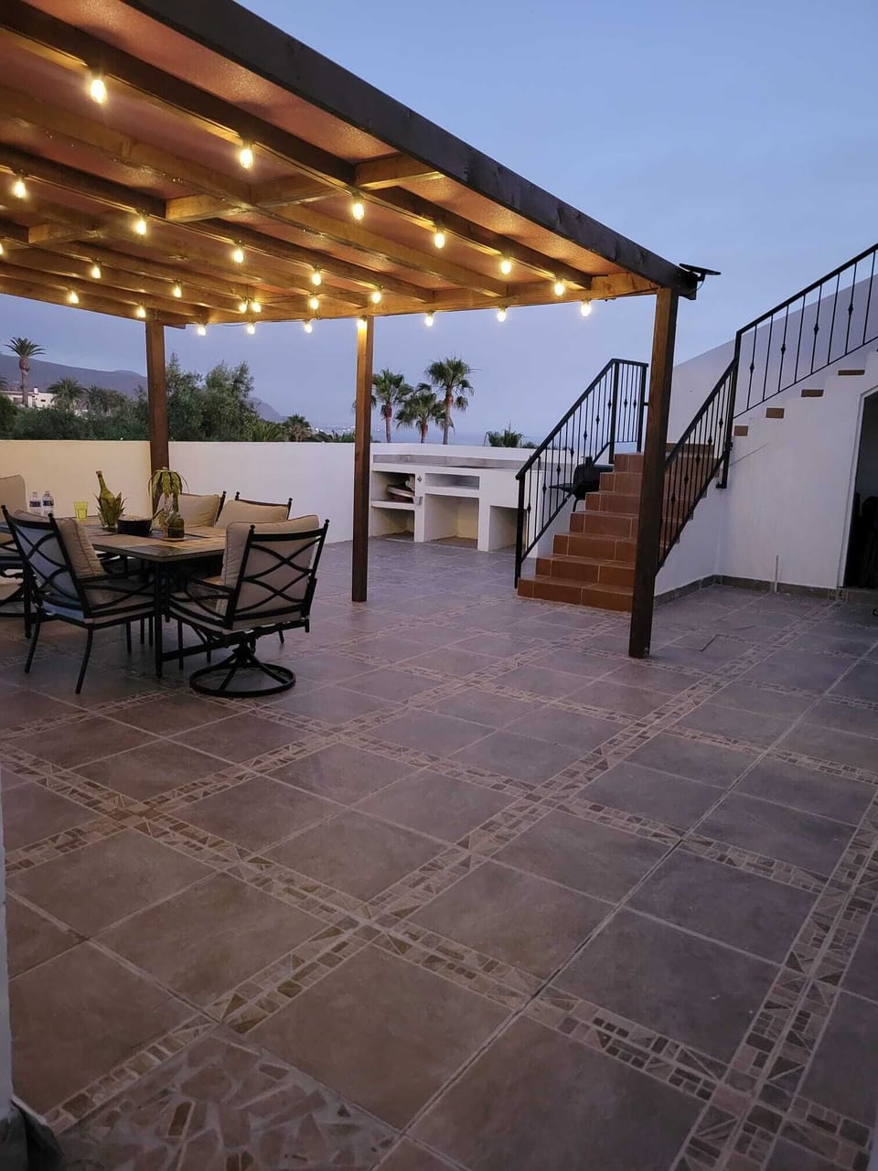 Outdoor Patio - Level 1