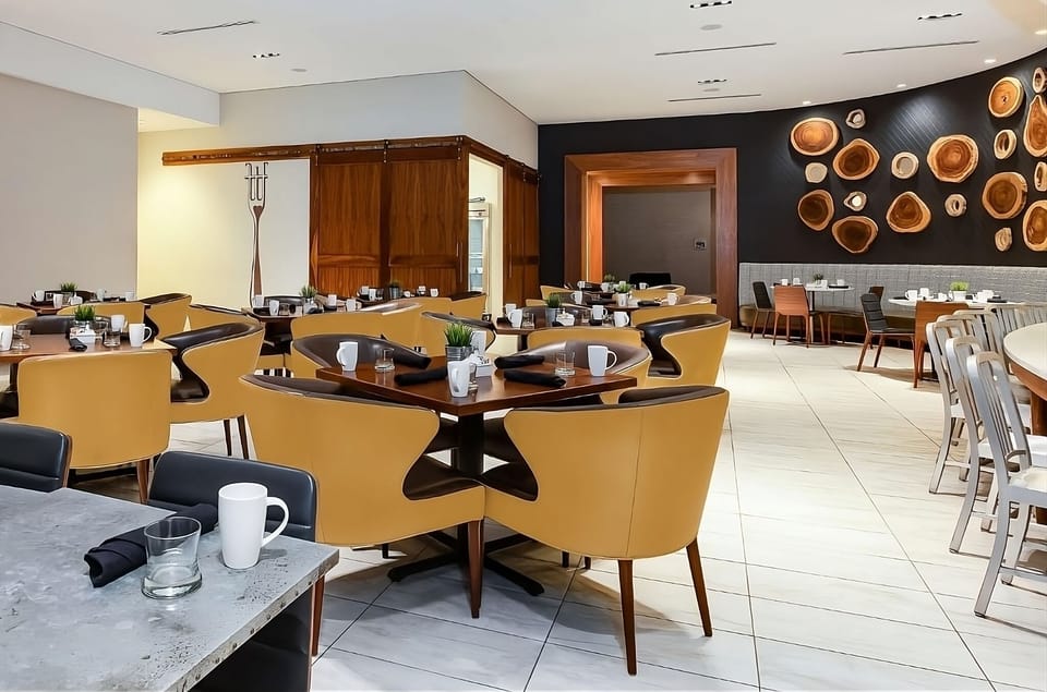 Start your morning with a relaxed breakfast in comfort.