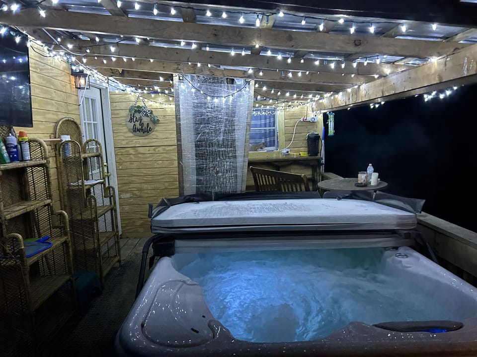 Indoor spa tub