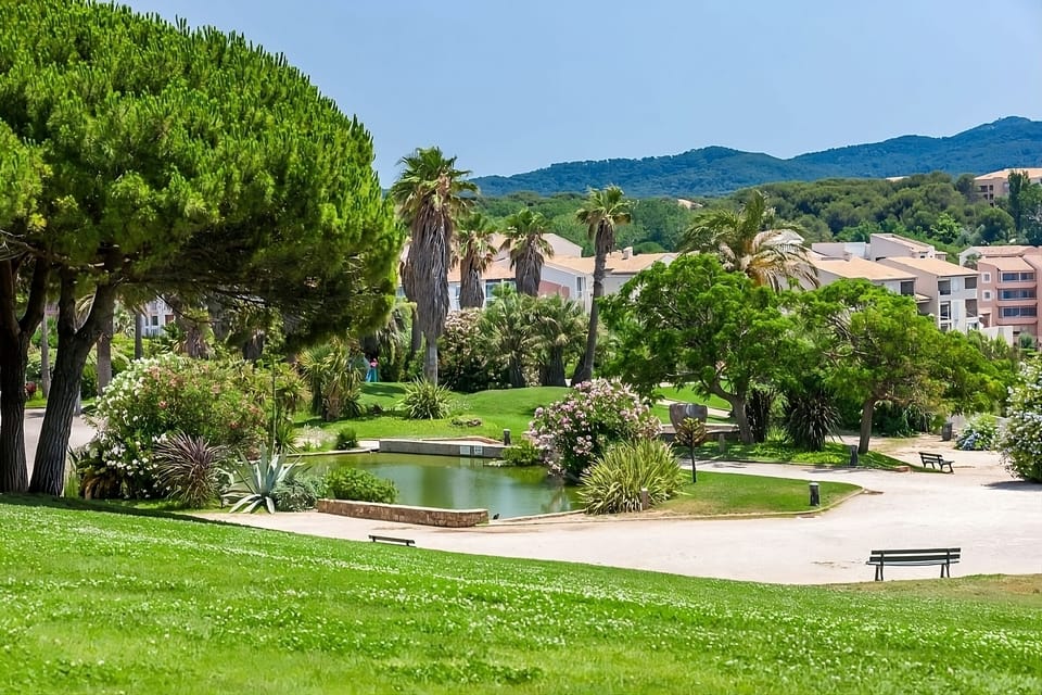 Parc de la Méditerranée - 0.8 mi away from the property