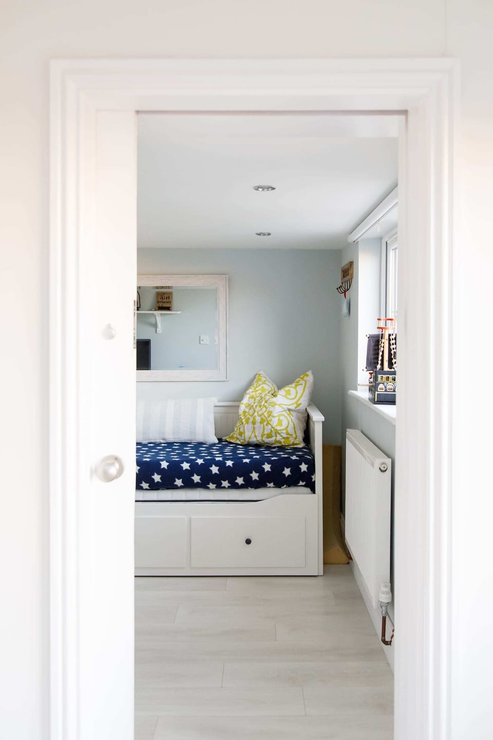 Off from the living area, you'll find the snug. A play room, hang out area or separate bedroom for a teen.