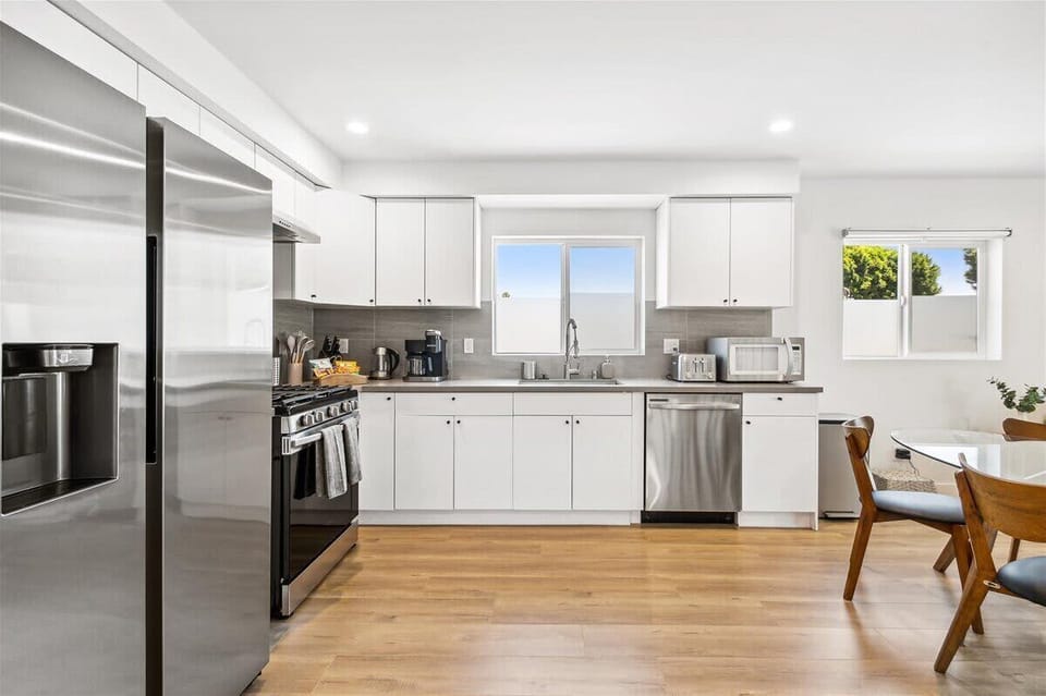 Fully stocked kitchen with everything you need