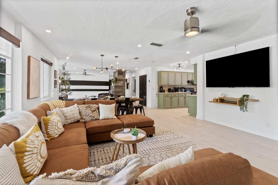 75” Smart TV with extra large lounge space for those special memories.