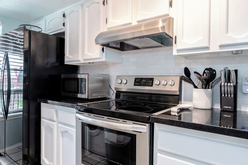 This beautiful beach townhome is equipped with all the appliances you need to make your beachcation perfect.